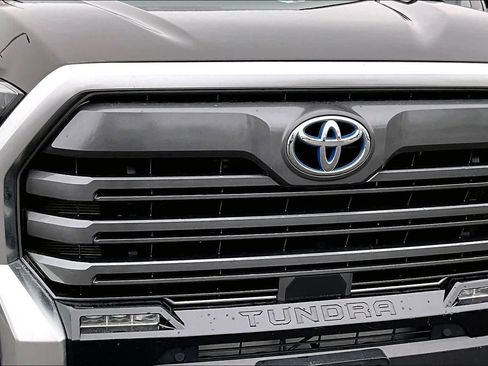 Used 2024 Toyota Tundra Limited image 29