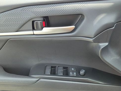 Used 2025 Toyota Camry XSE FWD image 25