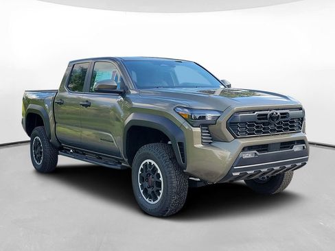 New 2026 Toyota Tacoma TRD Off-Road AWD/4WD image 3