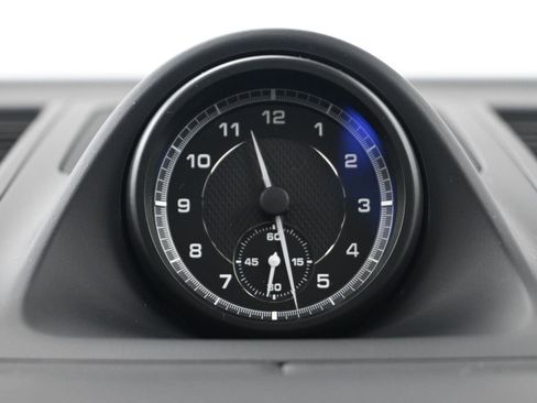 New 2026 Porsche Macan image 12