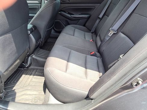 Used 2023 Nissan Altima 2.5 SV FWD image 13