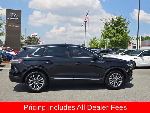 Used 2021 Lincoln Nautilus Reserve FWD image 2