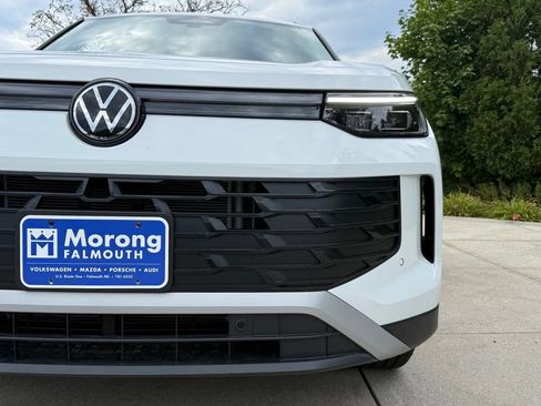 Used 2026 Volkswagen Tiguan SE w/ Panoramic Sunroof Package AWD/4WD image 4