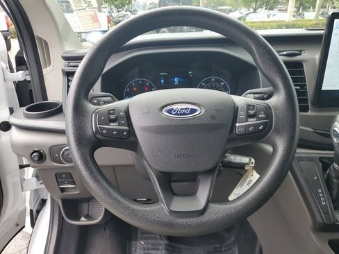 Used 2022 Ford Transit 350 XLT image 17