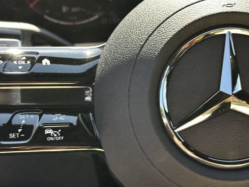 Certified 2026 Mercedes-Benz CLE 300 4MATIC Coupe image 23