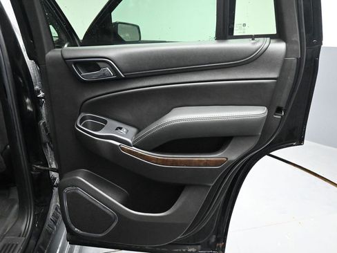 Used 2018 Chevrolet Tahoe 2WD w/ Remote Keyless Entry Package image 19