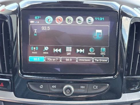 Used 2019 Chevrolet Traverse LT w/ LT Premium Package image 24