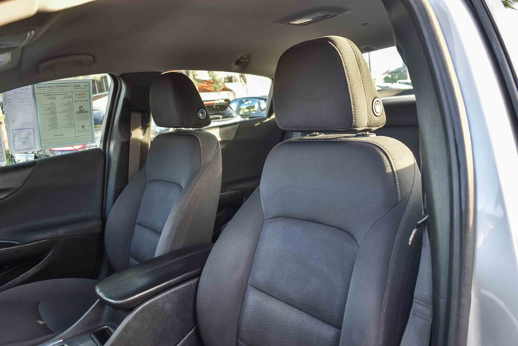 Used 2019 Chevrolet Malibu LT FWD image 24