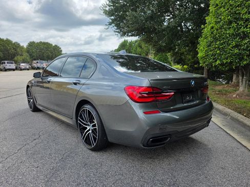 Used 2019 BMW 750i xDrive w/ Executive Package image 3