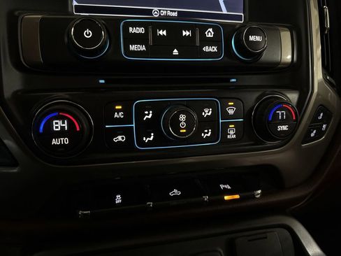 Used 2016 Chevrolet Silverado 1500 High Country AWD/4WD image 17