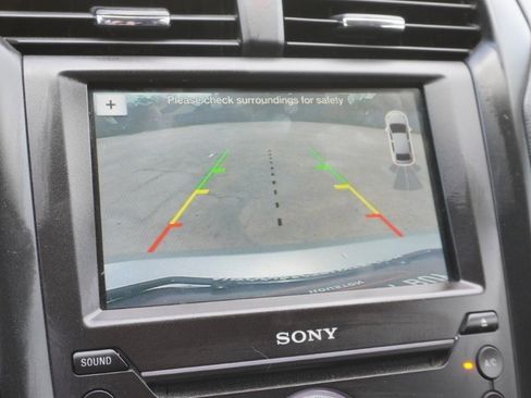 Used 2018 Ford Fusion Titanium image 18