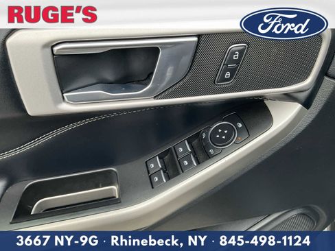 Certified 2022 Ford Explorer XLT w/ Equipment Group 202A image 18