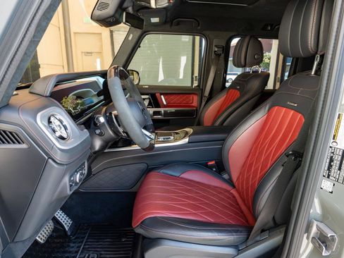 Used 2025 Mercedes-Benz G 63 AMG 4MATIC image 9