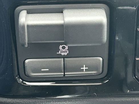 New 2026 GMC Sierra 1500 SLT w/ SLT Premium Package image 4