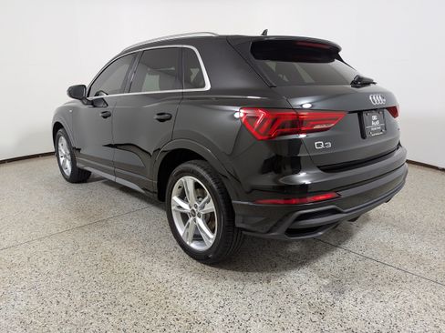 Certified 2023 Audi Q3 2.0T Premium w/ Convenience Package AWD/4WD image 5