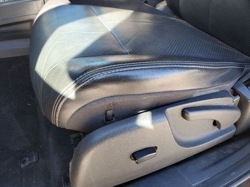 Used 2012 Jeep Liberty Sport image 16