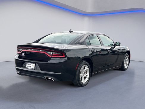 Used 2023 Dodge Charger SXT RWD image 10