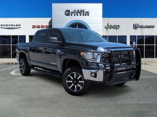 Used 2020 Toyota Tundra SR5 w/ SR5 Leather Package AWD/4WD video 1
