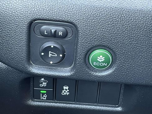 Used 2022 Honda Pilot Special Edition image 32