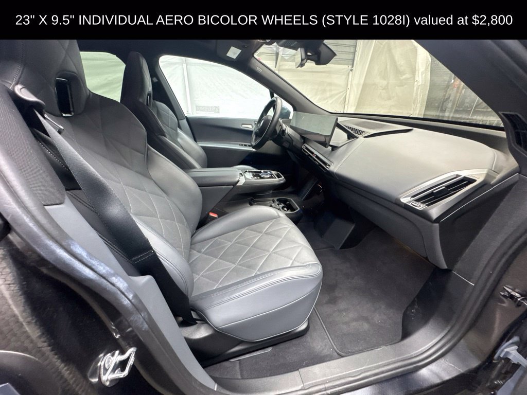 Used 2026 BMW iX xDrive60 w/ M Sport Package AWD/4WD image 4