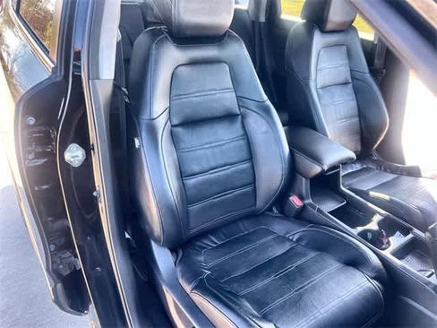 Certified 2019 Honda CR-V Touring image 12