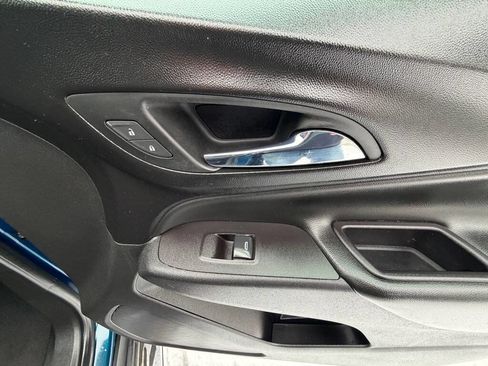 Used 2021 Chevrolet Equinox LT image 54