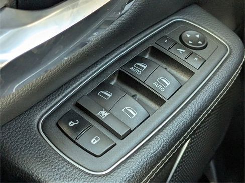 Certified 2024 RAM 1500 Laramie image 24