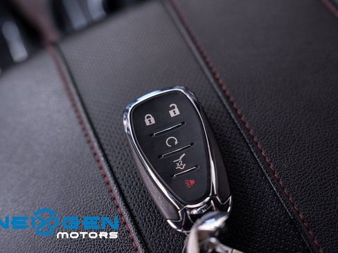 Used 2023 Chevrolet Traverse RS w/ LPO, Floor Liner Package AWD/4WD image 29