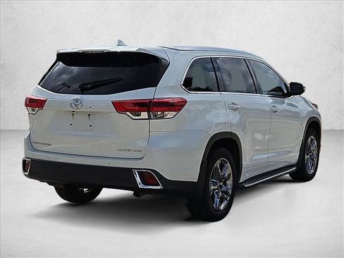 Used 2018 Toyota Highlander Limited Platinum AWD/4WD image 5