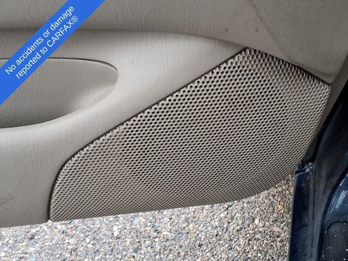 Used 2003 Toyota Corolla LE image 15