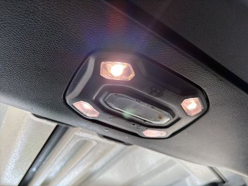 Used 2021 Jeep Gladiator Overland w/ Trailer Tow Package image 77