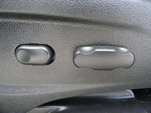 Used 2018 Buick Encore Preferred image 22