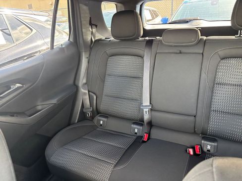 Used 2025 Chevrolet Equinox LT FWD image 39