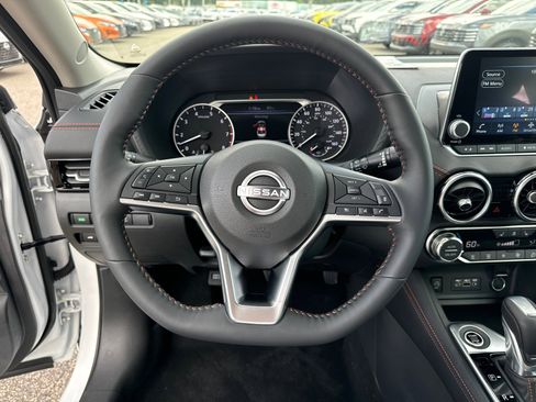 New 2025 Nissan Sentra SR w/ SR Premium Package image 15