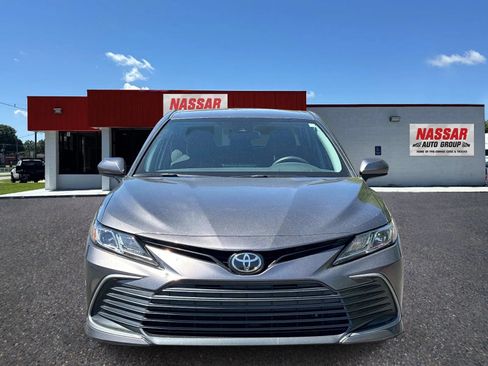 Used 2022 Toyota Camry LE FWD image 2