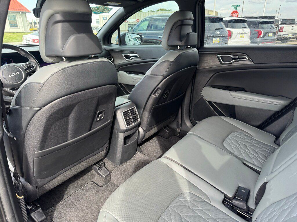 Used 2023 Kia Sportage X-Line w/ X-Line Premium Package AWD/4WD image 37