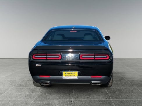 Used 2023 Dodge Challenger SXT image 7