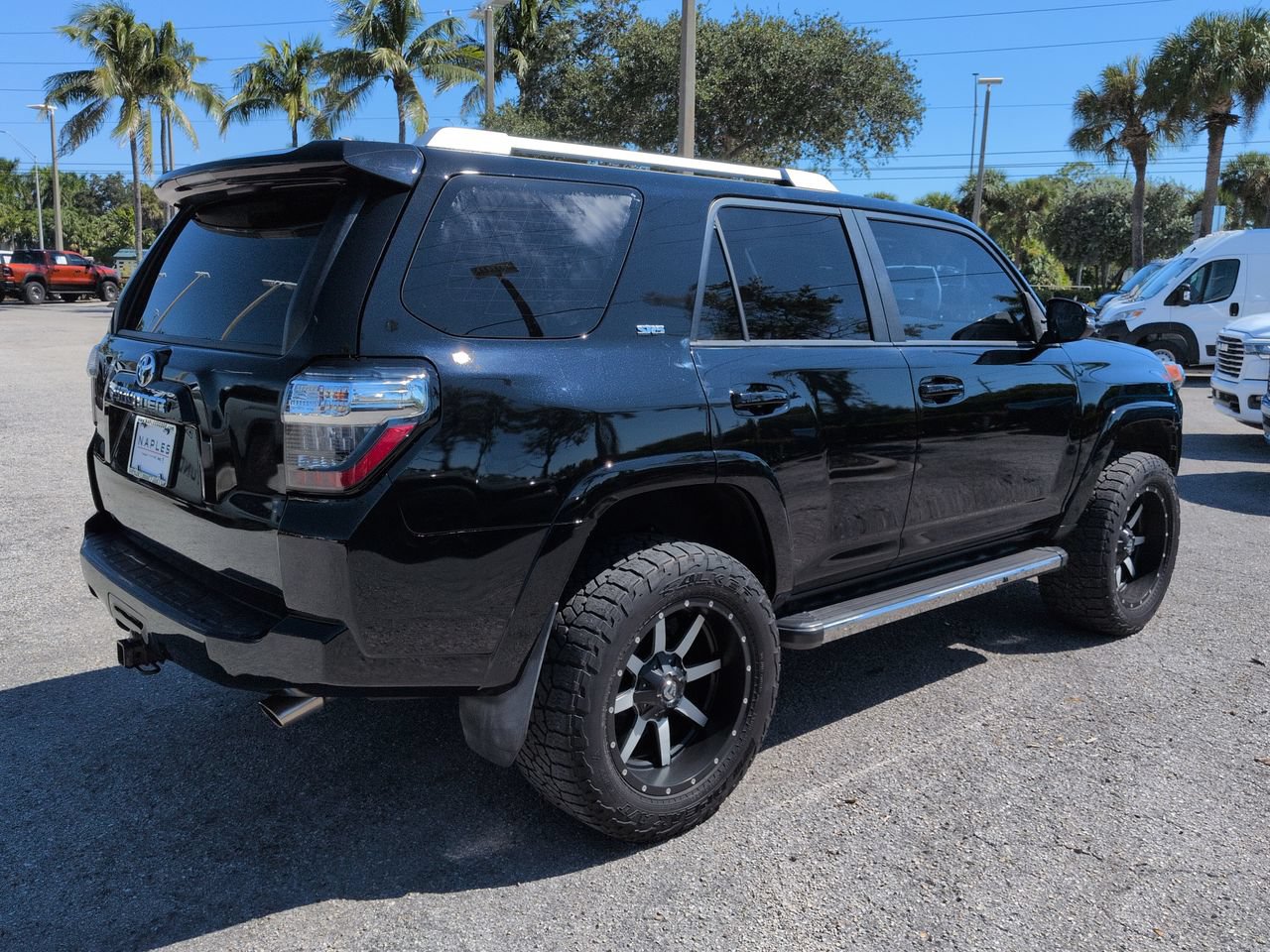 Used 2017 Toyota 4Runner SR5 Premium RWD image 5