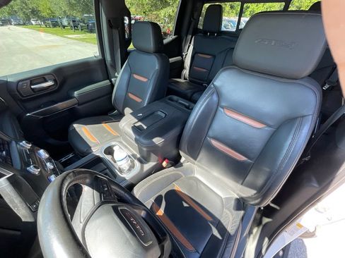 Used 2021 GMC Sierra 1500 AT4 w/ AT4 Preferred Package AWD/4WD image 10