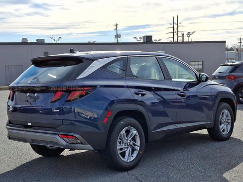New 2026 Hyundai Tucson SE image 3