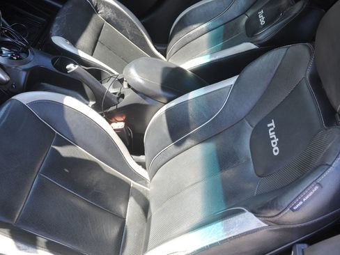 Used 2013 Hyundai Veloster Turbo image 24