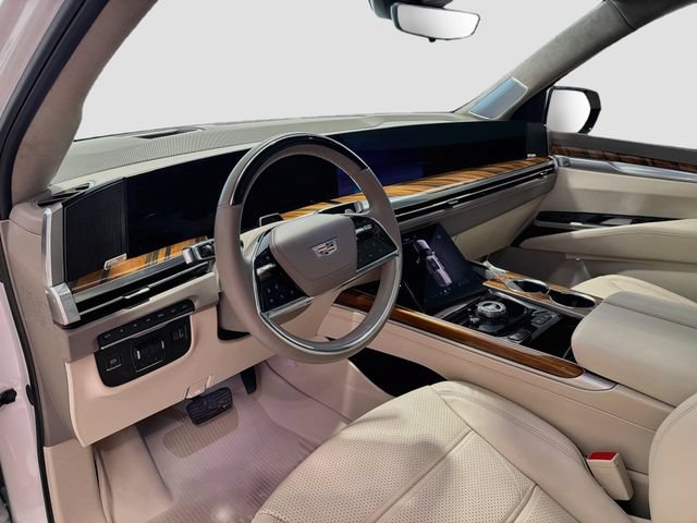 Certified 2025 Cadillac Escalade Sport Platinum w/ LPO, Floor Liner Package AWD/4WD image 8