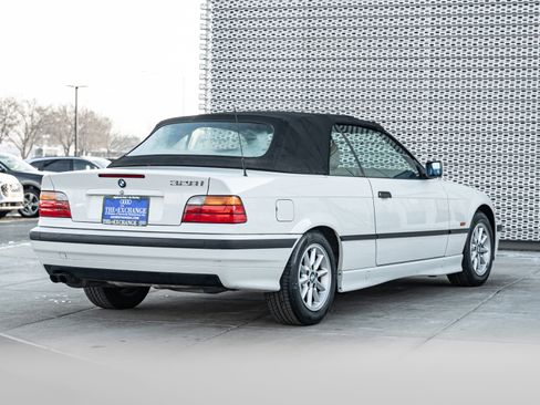 Used 1999 BMW 328i Convertible image 4