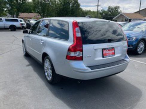 Used 2006 Volvo V50 T5 image 3