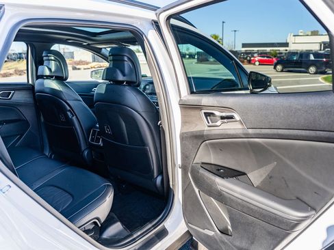 Used 2025 Kia Sportage X-Line w/ Premium Package image 13