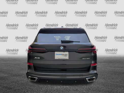 Used 2026 BMW X5 sDrive40i w/ M Sport Package RWD image 9