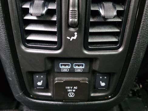 Used 2025 Dodge Durango GT image 20