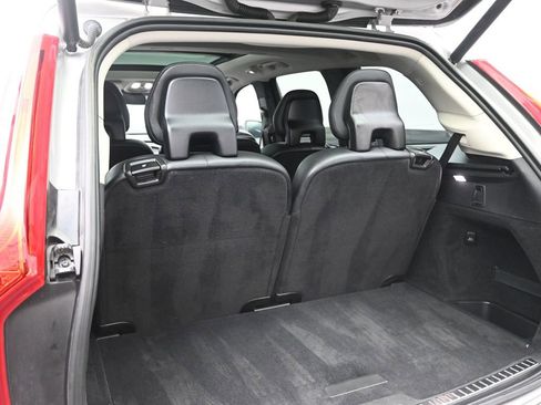 Used 2023 Volvo XC90 B6 Plus w/ Protection Package Premier image 16