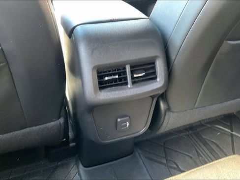 Used 2023 Chevrolet Equinox RS AWD/4WD image 30