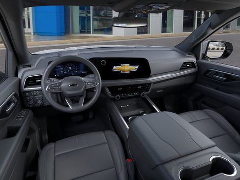 New 2026 Chevrolet Suburban RST w/ RST Capability Package AWD/4WD image 15